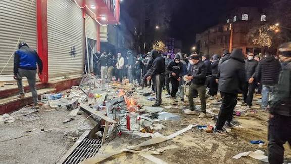 Turkish Airlines halts Tehran flights as Iran protests escalate